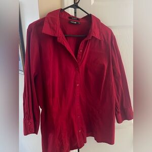 APT 9 Vibrant Red button front, 3/4 sleeve women’s Shirt size 1X
Worn once.